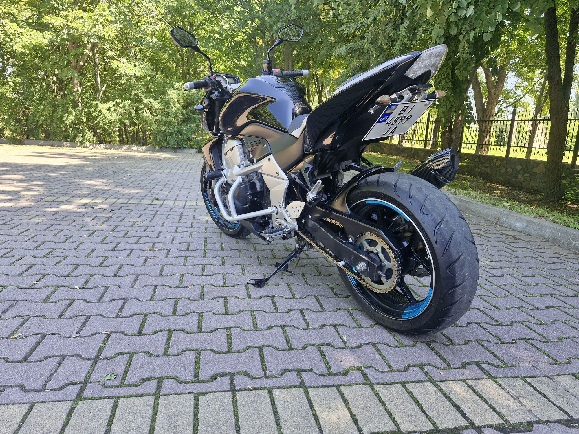 Мотоцикол kawasaki z750