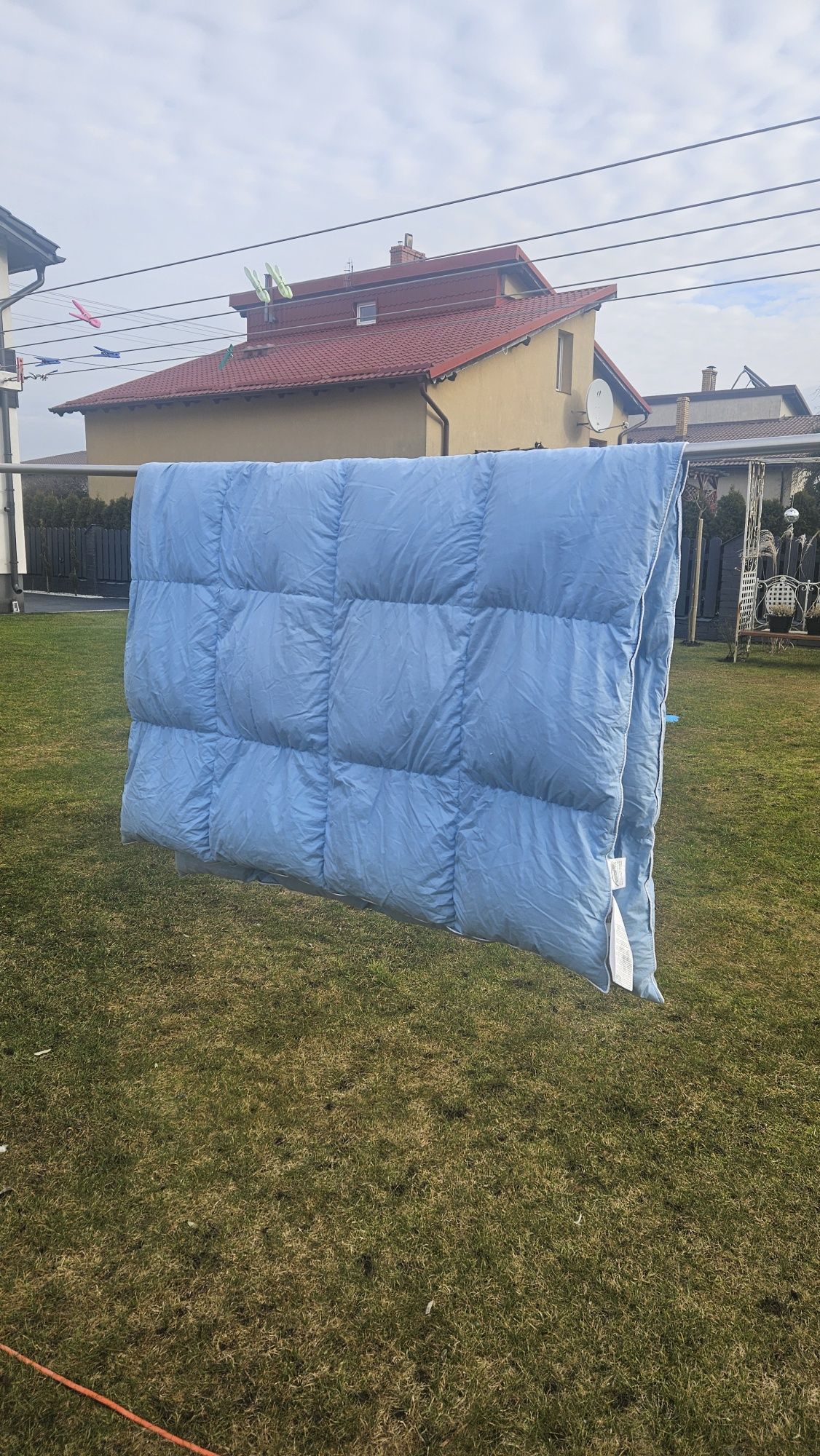 Kołdra Puchowa Kaczy Puch Niebieska Leciutka Puszysta