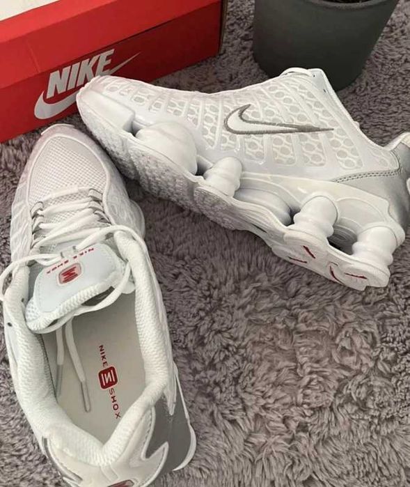 Buty Trampk Nike Show TL White R.43