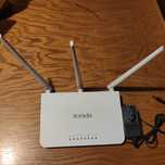 Tenda wireless N300 easy setup router