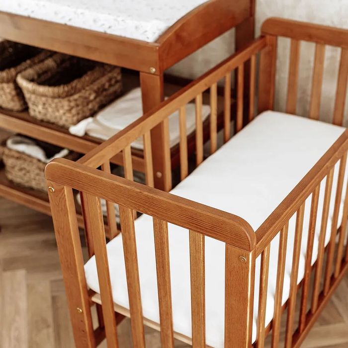 Mini-łóżeczko Woodies Side-Crib 90×40 Vintage (z kolkami i materacem!)