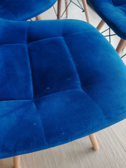 Komplet 4 krzeseł do jadalni