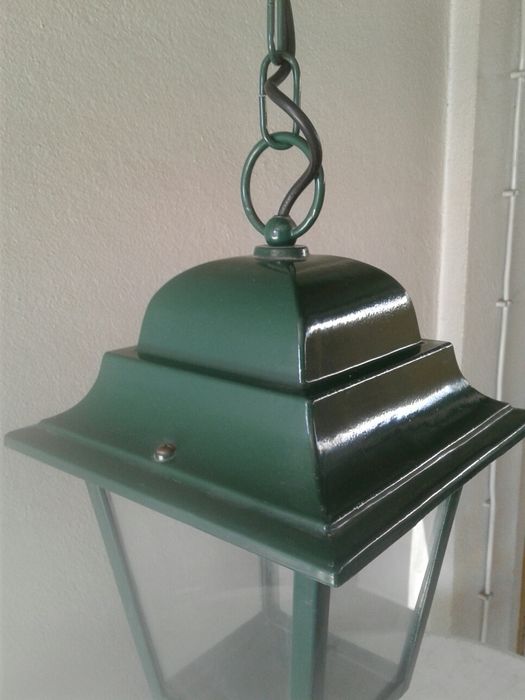 Lanterna candeeiro de exterior e jardim verde novo