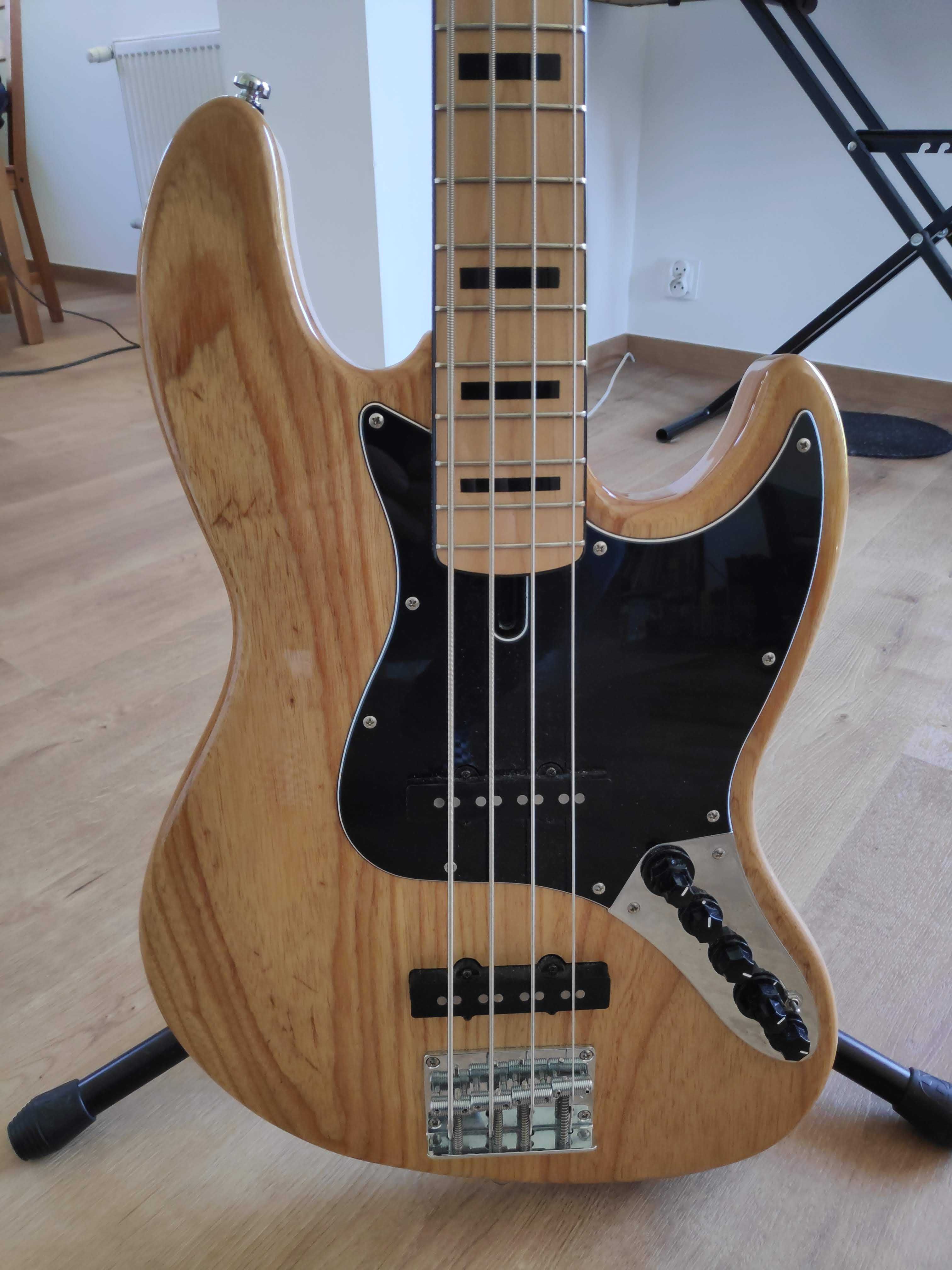 Gitara basowa Sire V7 1st Gen Vintage Swamp Ash-4 NT + pokrowiec