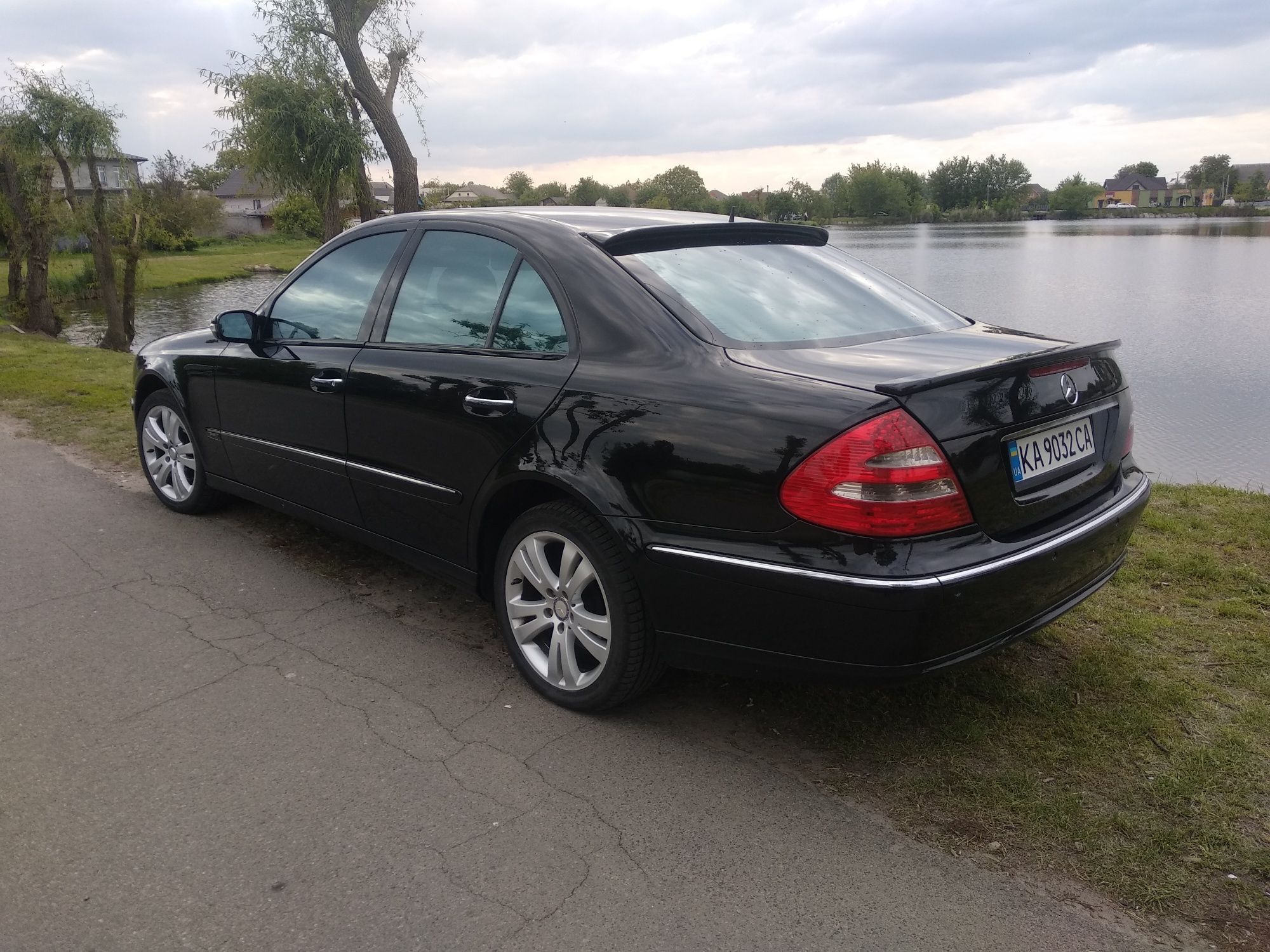 Продаю Мерседес w211