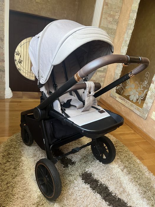 Коляска Carello Epica 2в1