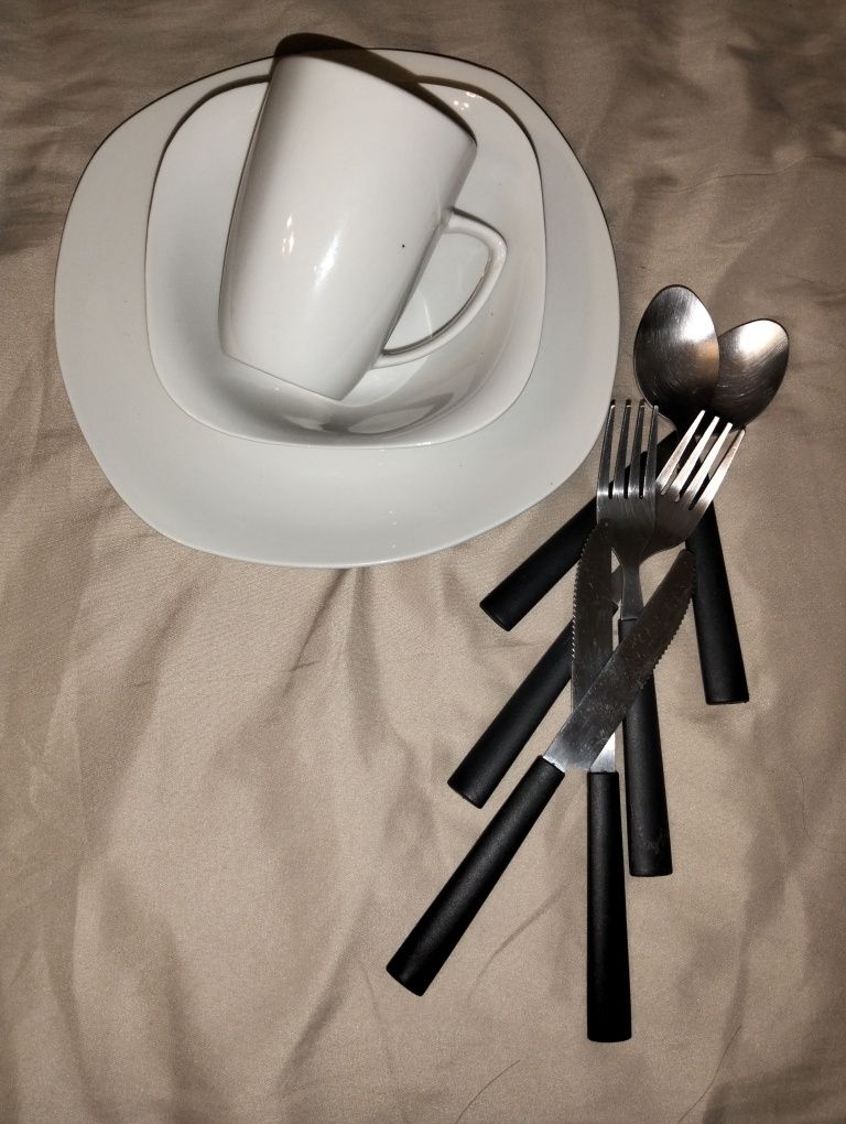 Lindo conjunto de louças por um preço simbólico