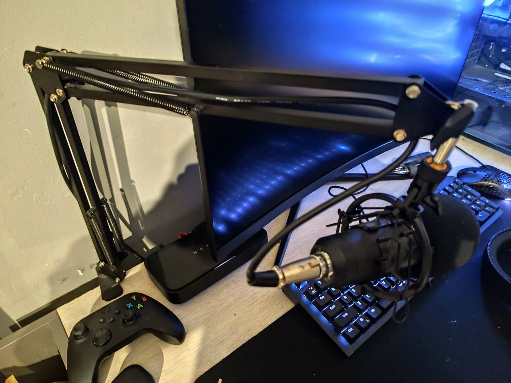 Mikrofon studyjny Genesis radium 300 xlr na gwarancji