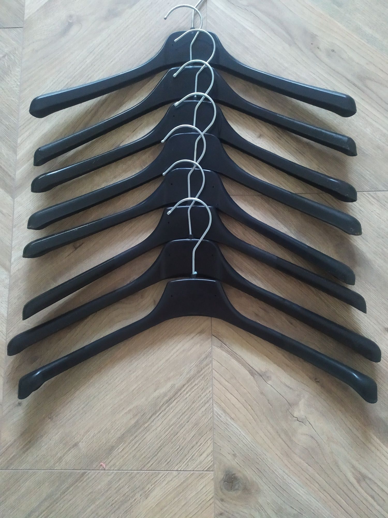 Wieszaki plastikowe 8 szt