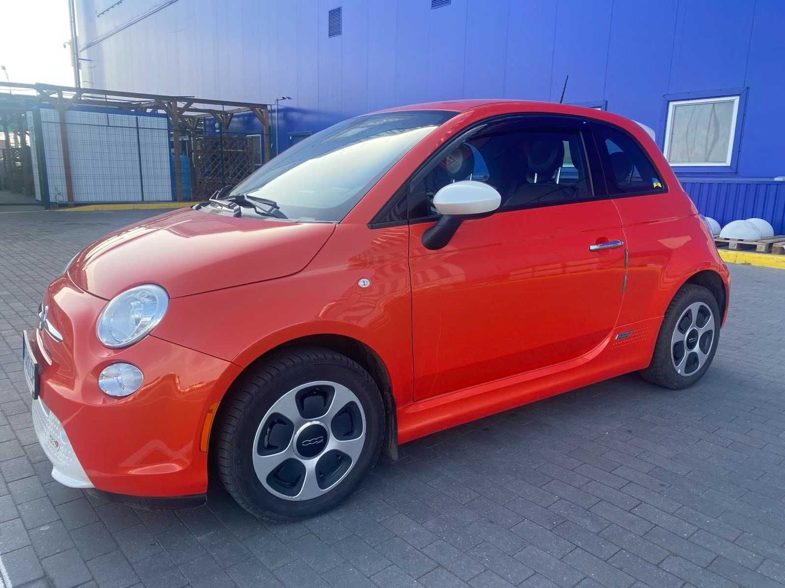 Fiat 500Е 2015 року/електро