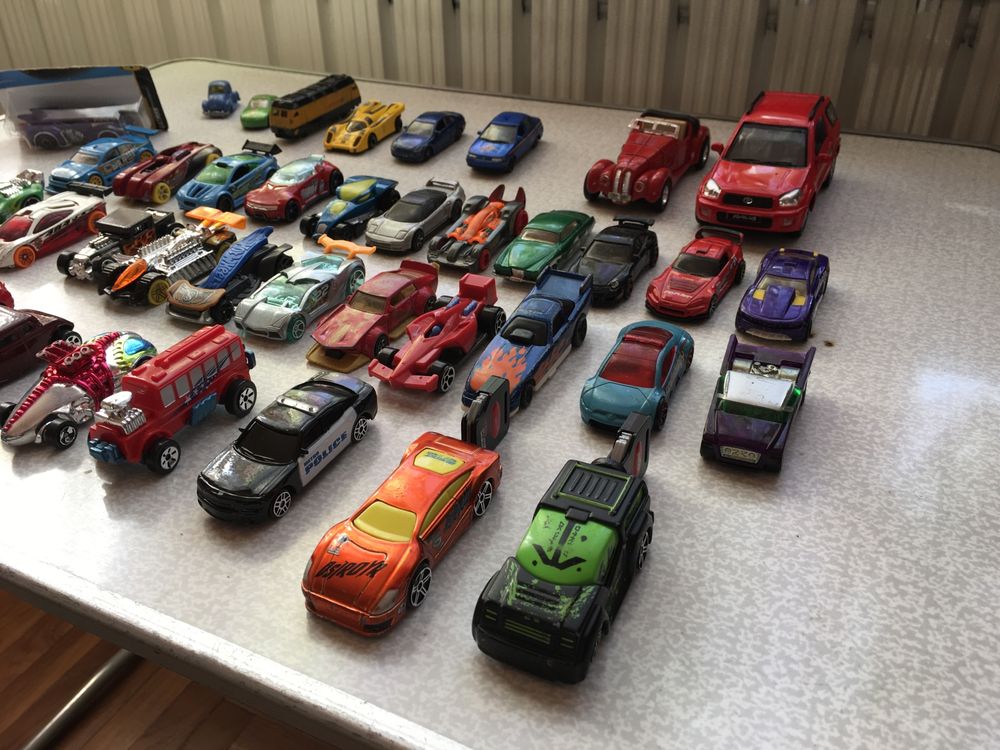 Машинки Hot Wheels Welly