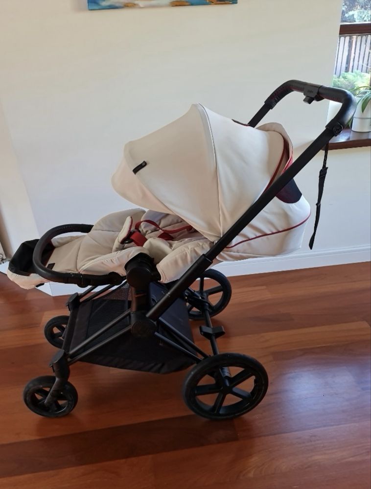 Cybex Priam Ferrari