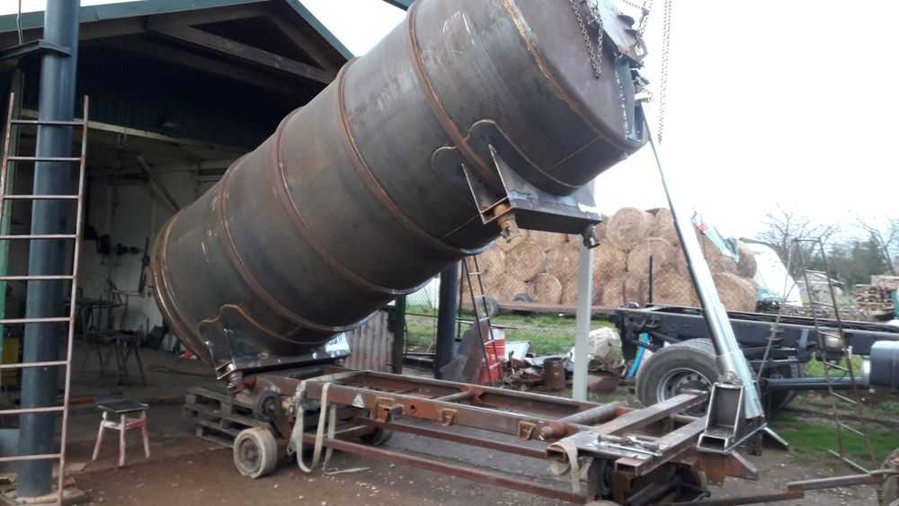 Beczka asenizacyjna  zabudowa kiper wuko  płuczka wiertnica szambiarka