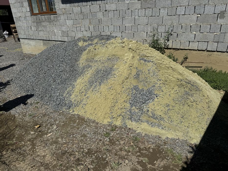 Пісок,щебень,отсев,цемент доставка,вантажні перевезння,вивіз сміття.