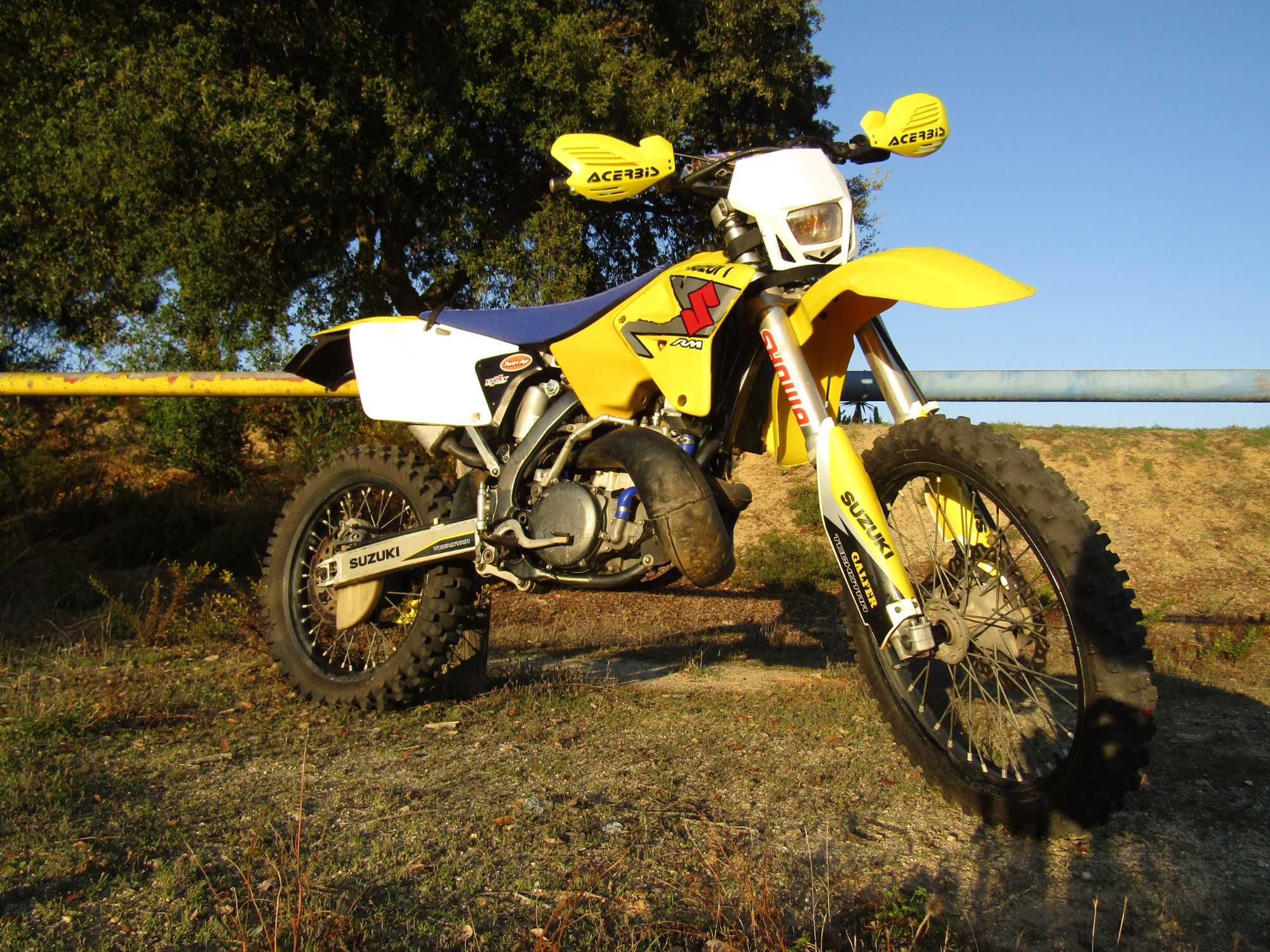 Suzuki RM 250 2T - MATRICULADA