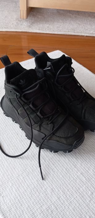 Ténis Adidas como novos(baixa de preço)