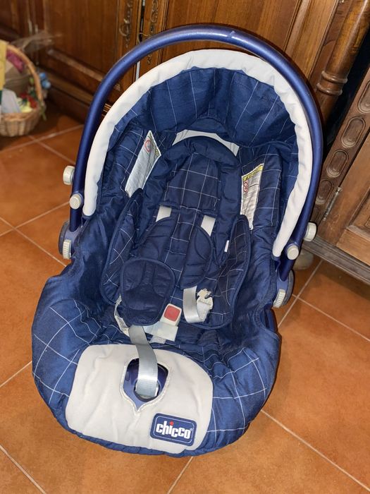 Cadeira Automóvel Chicco para Bebé