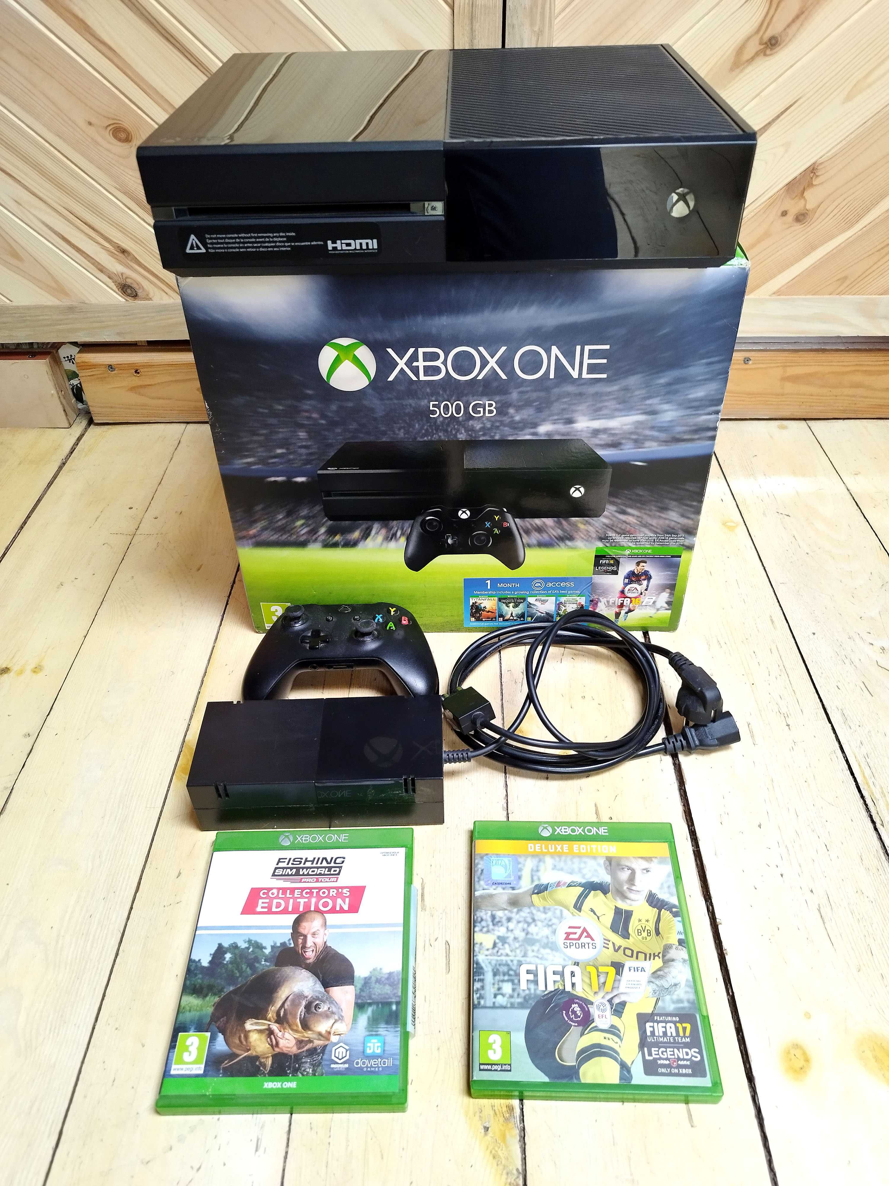 Konsola Xbox One 500 GB czarna + pad + gry FIFA 17 , FISHING SIM WORLD