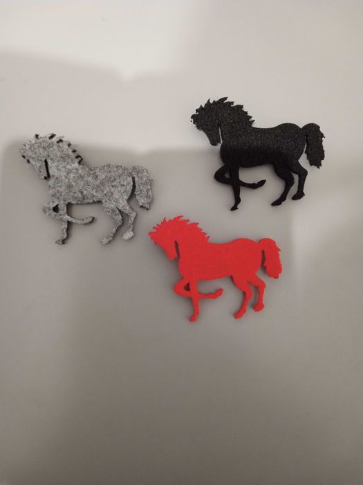 Broszka, przypinka filcowa