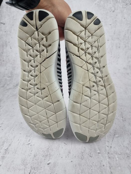 Buty Damskie Nike 38.5 Treningowe Szare Sportowe