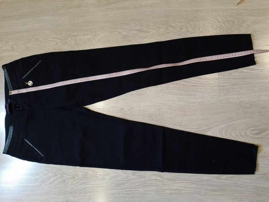 Nowe spodnie damskie rozmiar 38/M, Freesia