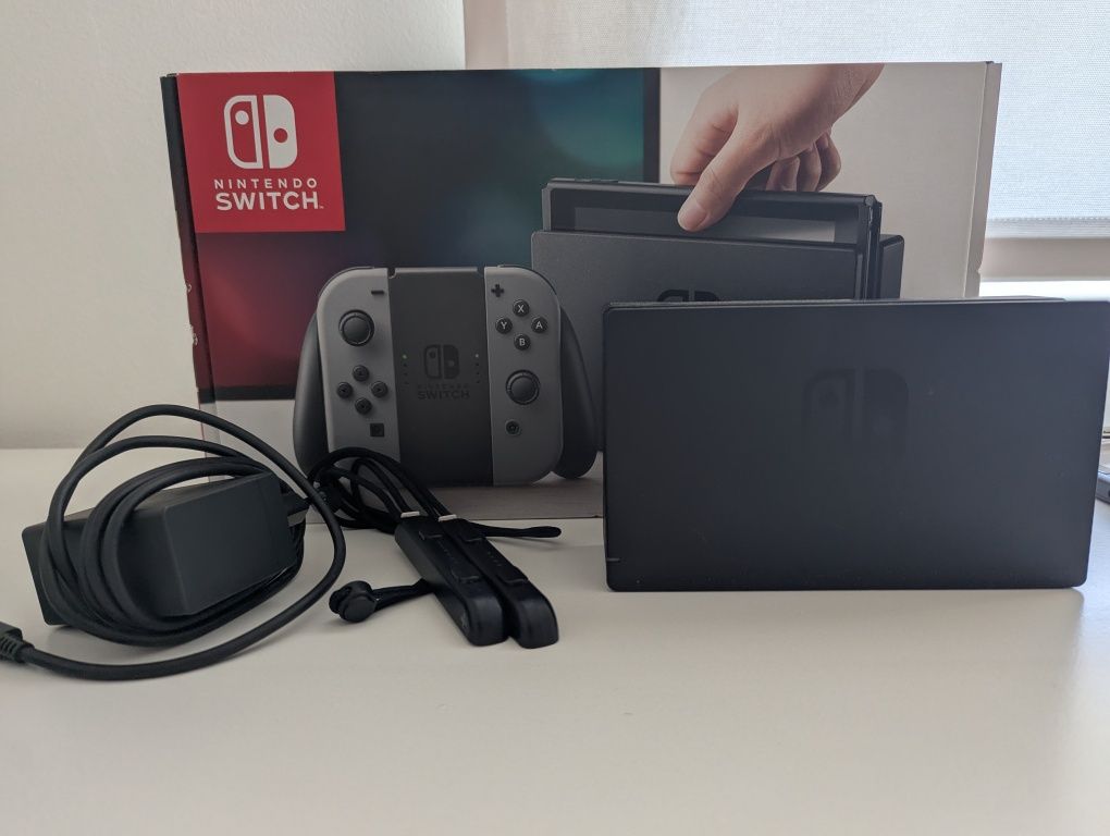 Nintendo Switch + Acessórios