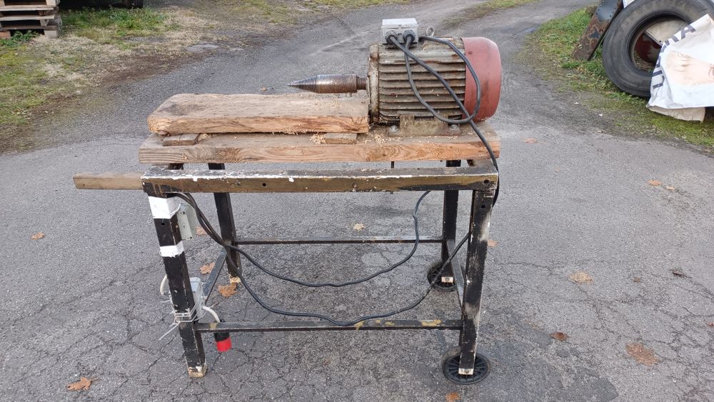 Łuparka do drewna, rębak, łupiarka