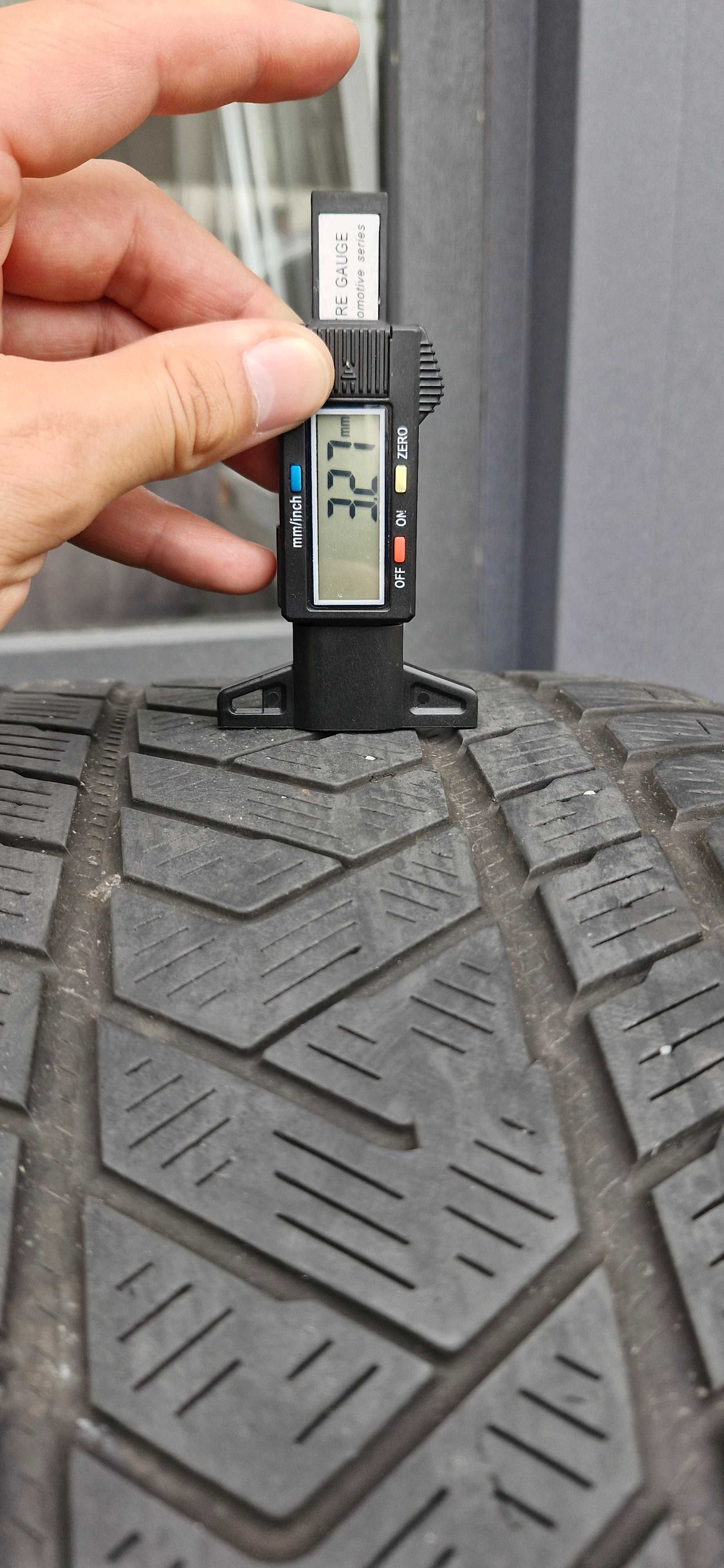 різноширокі R20 (275 40 + 315 35) Pirelli