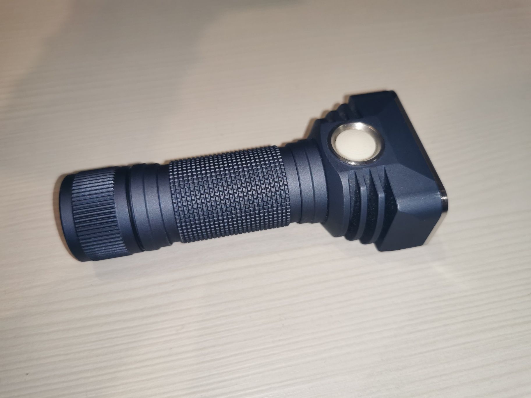 Emisar DT8 MOD LH351D 4000K