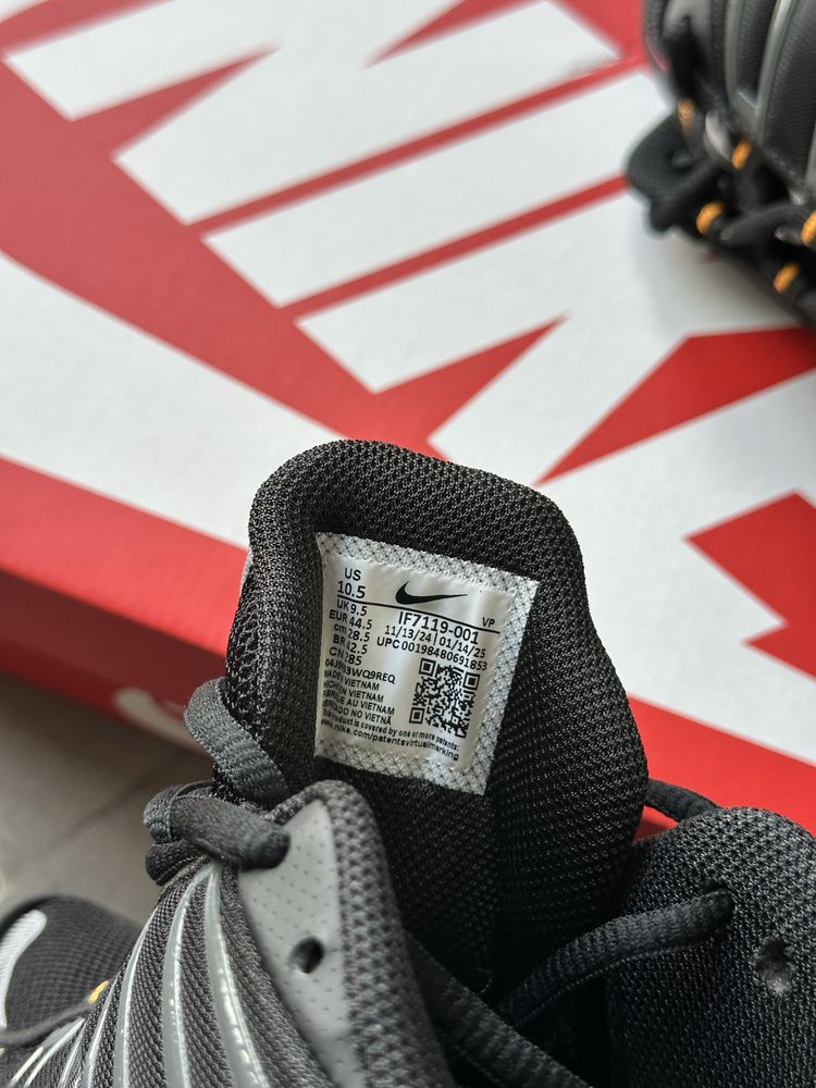 ОРИГІНАЛ чоловічі кросівки Nike Shox TL Black/Varsity Maize