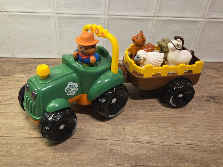 REZERWACJA - Interaktywny grający traktor