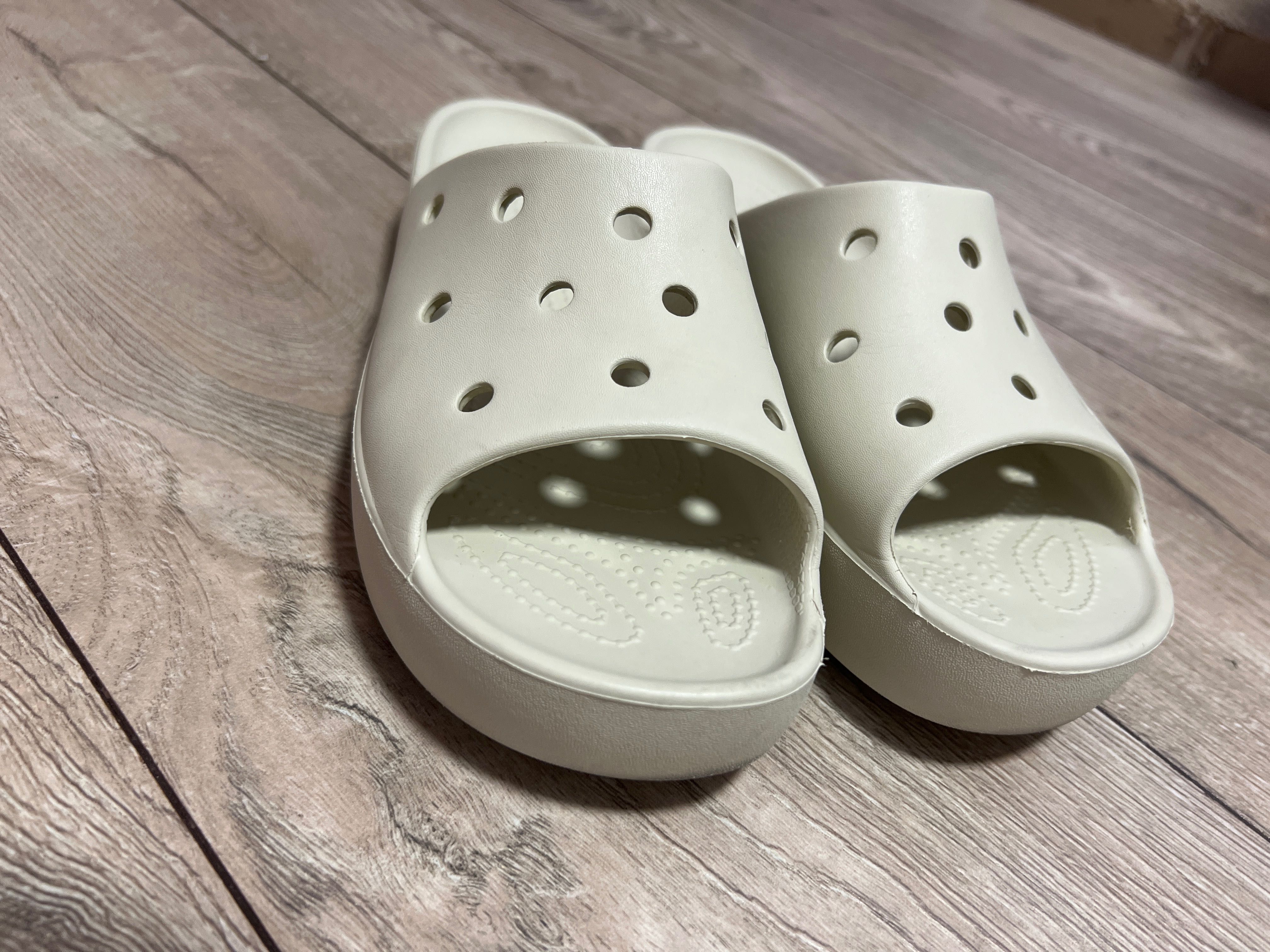 Crocs,шльопанці 9 розмір б/у