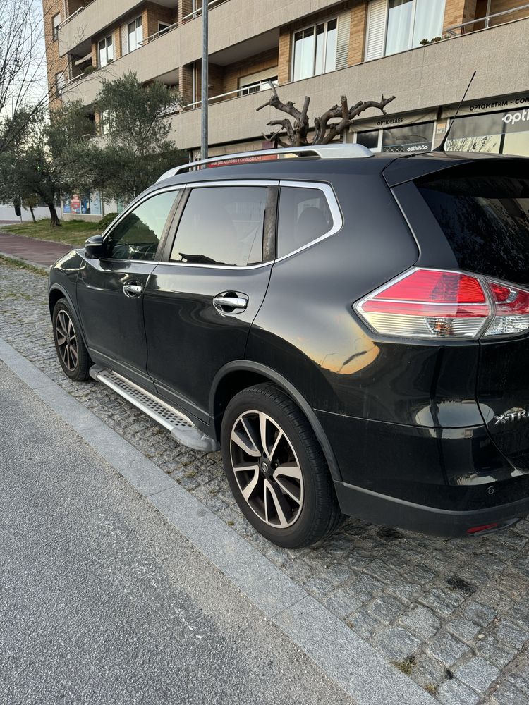 Vende-se XTrail a gasolina
