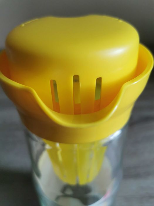 Dzbanek z wkładem 1,3l.