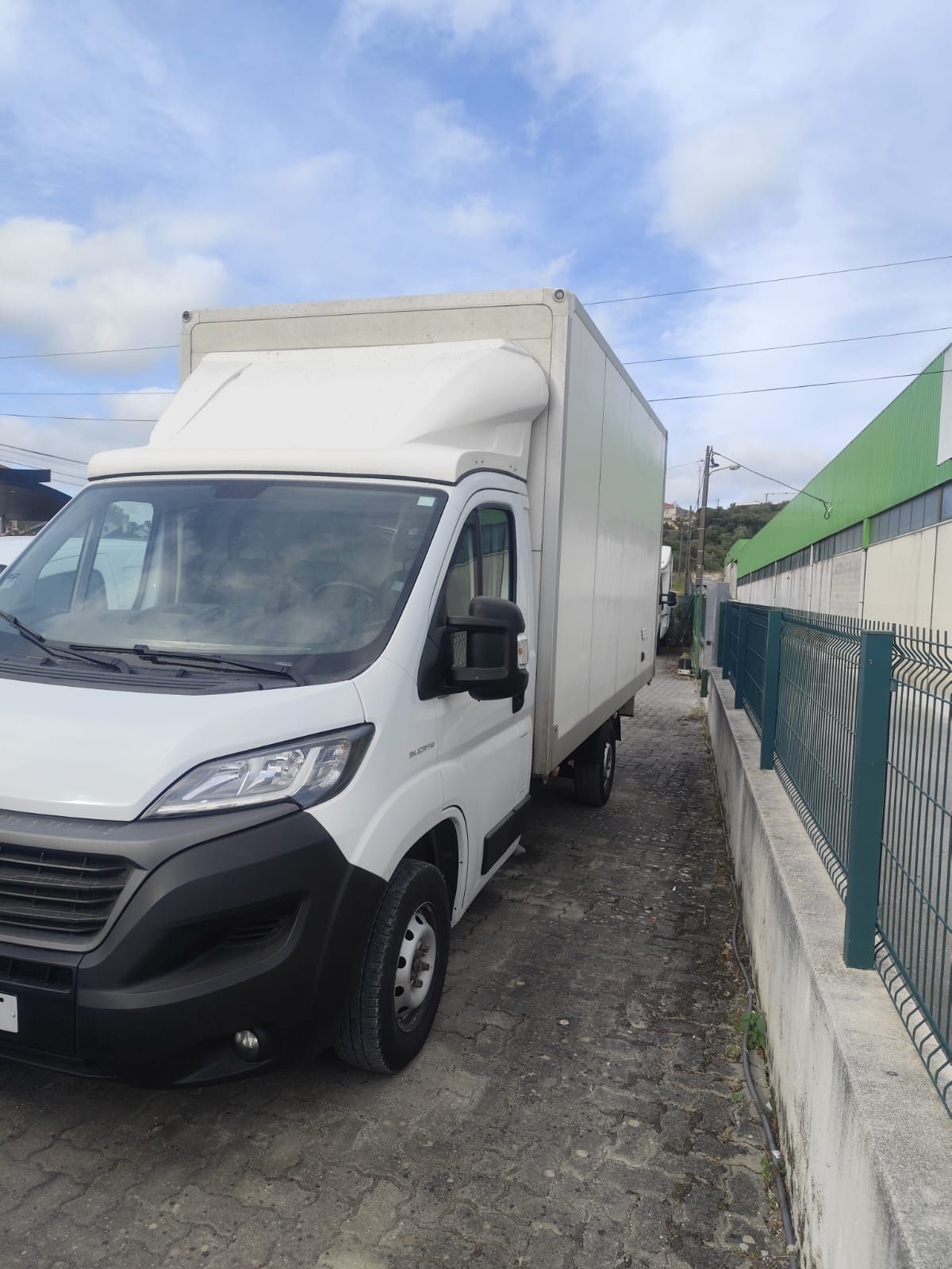 Ducato 2020 com contetor