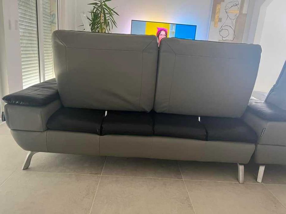 Sofa chaise longue em curo marca «Château d’Ax » (contacto por e-mail)