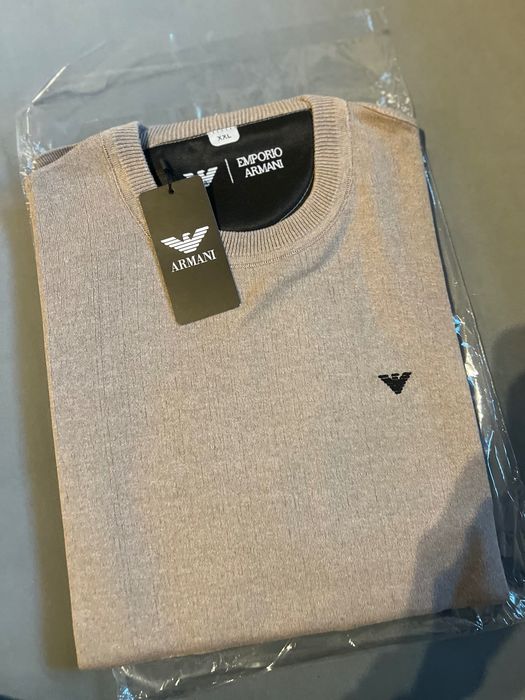 Sprzedam męski sweterek Emporio Armani nowy z metką