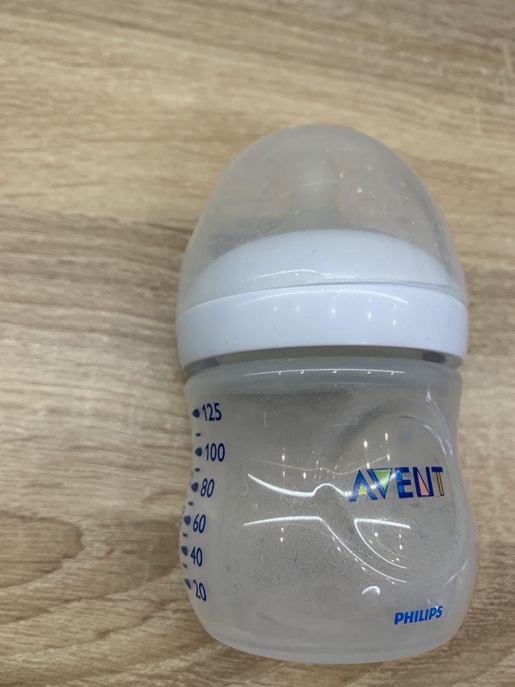 Молоковідсмоктувач Philips Avent/ Бутилочка для новонароджених