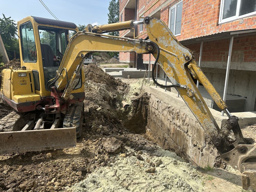 Продам ескаватор Такіучі 125