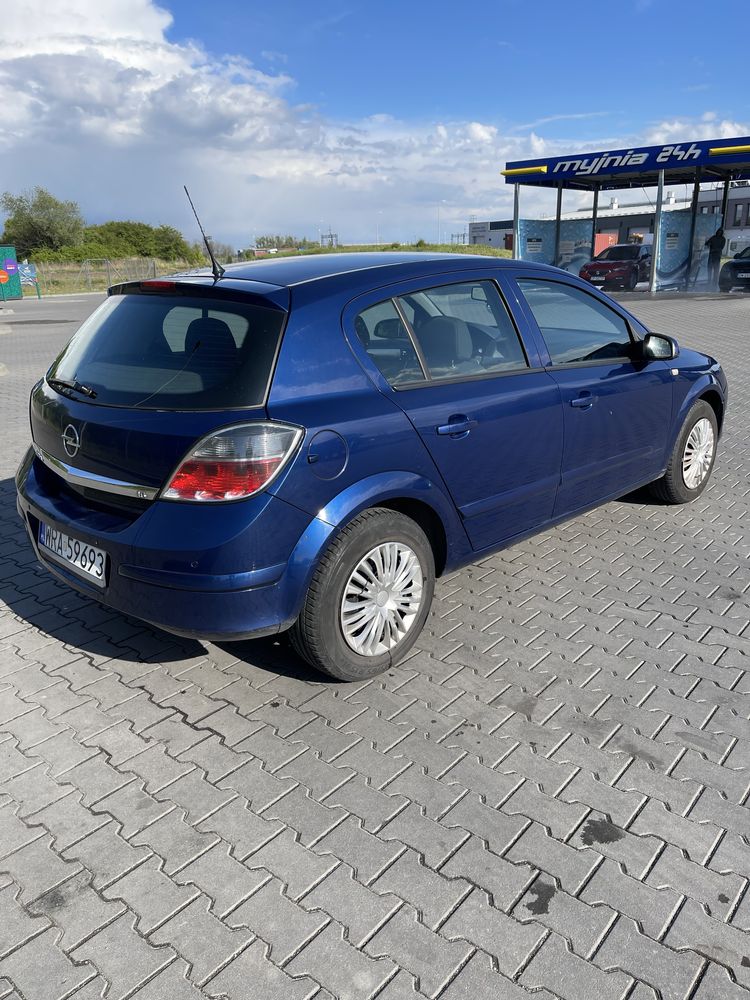 Opel Astra h 1.6 v16 LPG