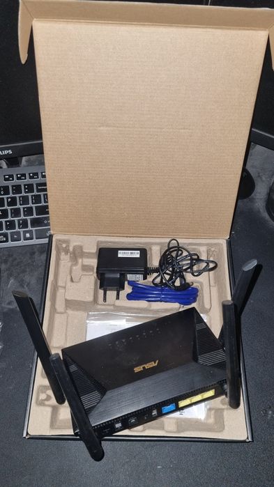 Router Asus RT-AX1800U Mesh