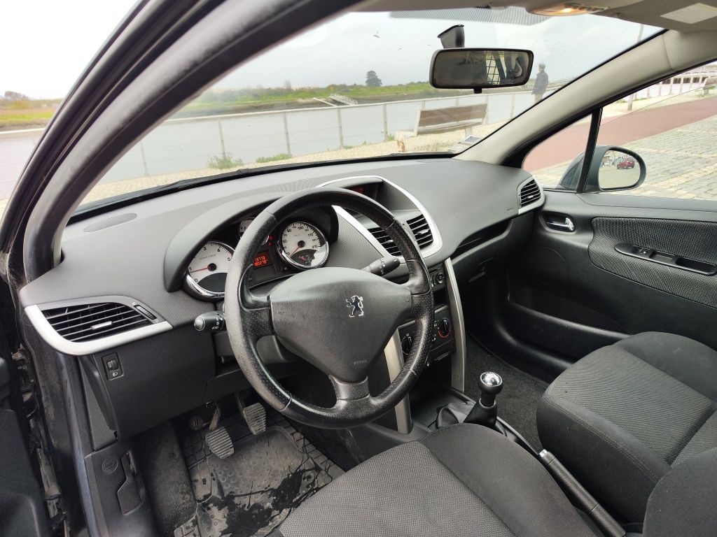 Peugeot 207 1.6 hdi Premium