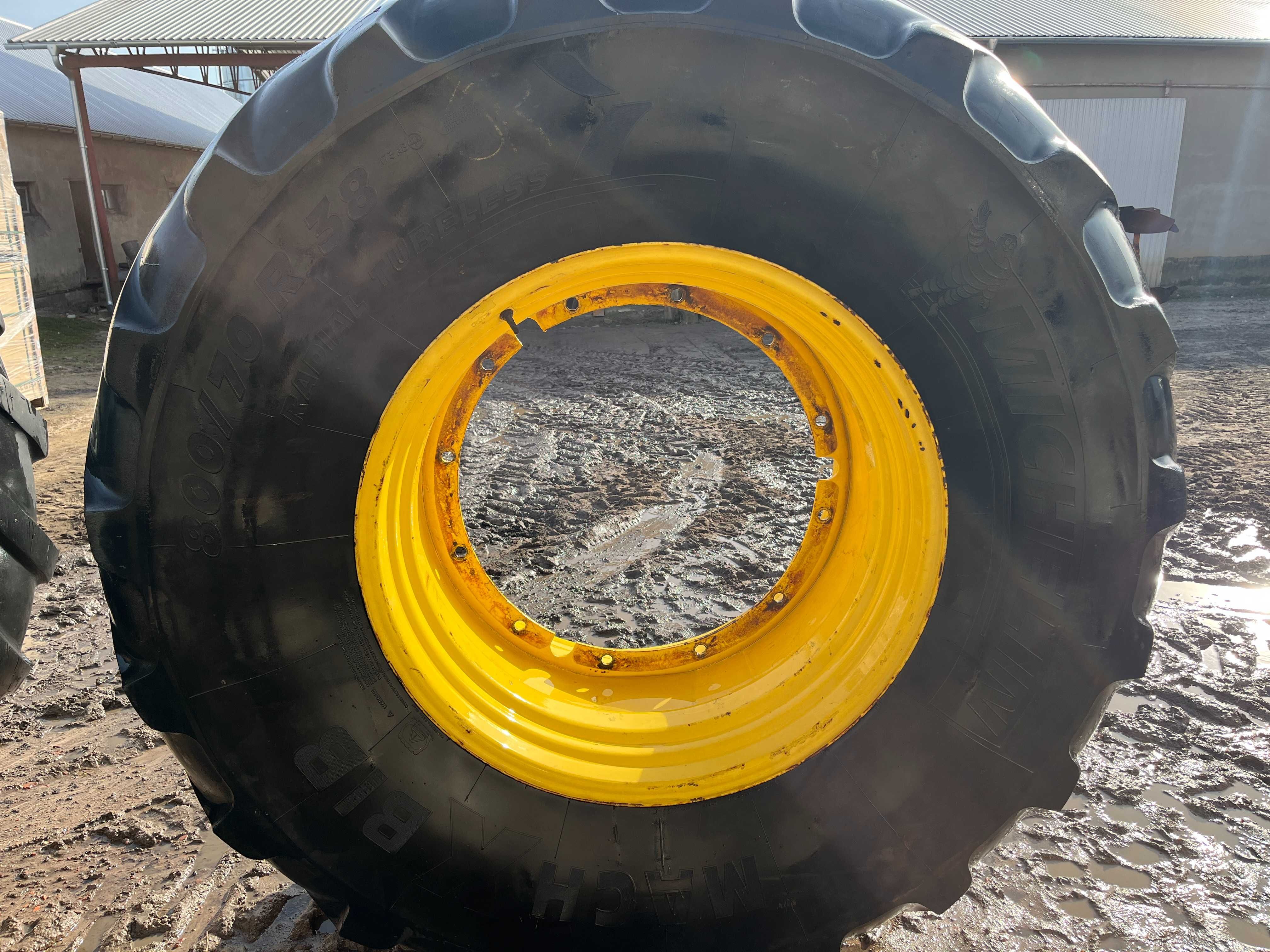 Koła felgi opony John Deere 800/70/R38