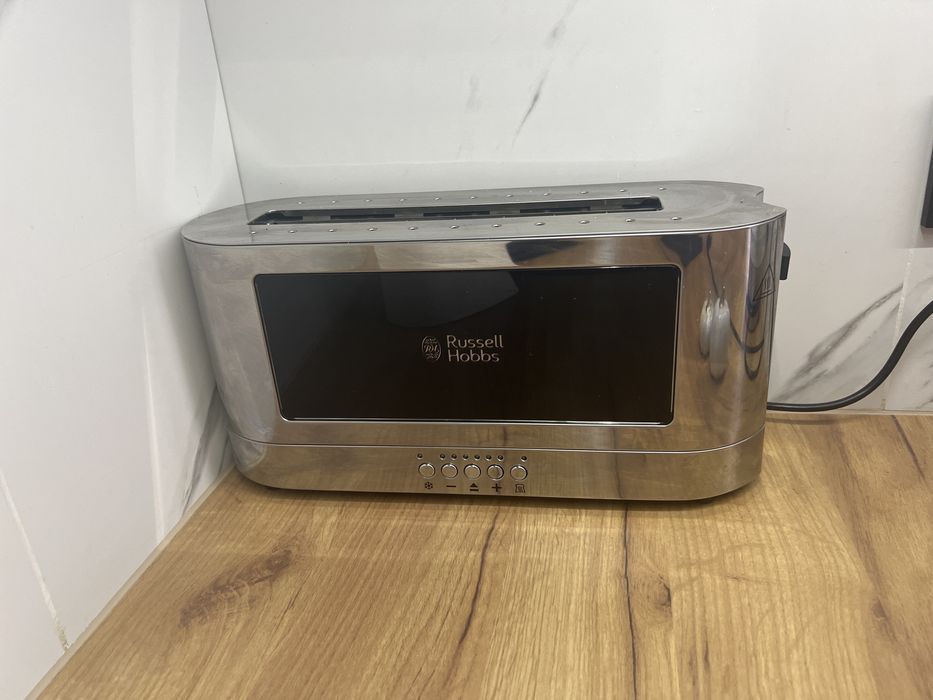 Тостер Russel Hobbs, фірмовий тостер