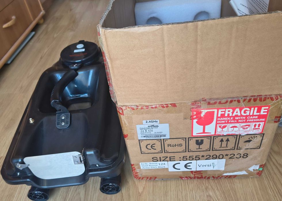 Łódka zanętowa Boatman Actor PRO - GPS SONAR PILOT, na Gwarancji