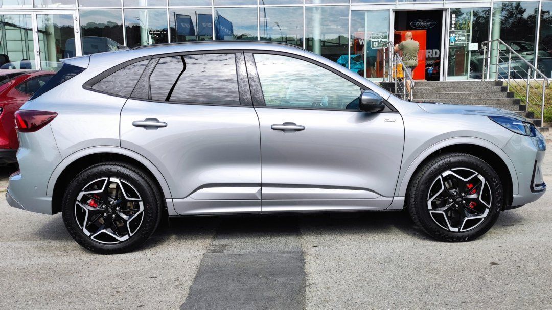 Ford Kuga ST-Line X, 2025r. 2.5 PHEV 243 KM FWD eCVT