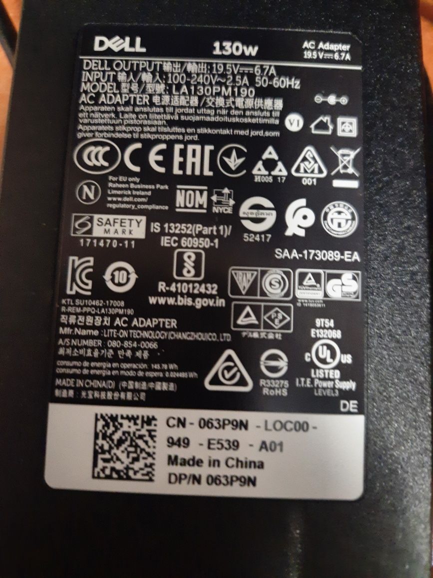 Ładowarka adapterowa do laptopa Dell LA130PM190 130 W — czarna