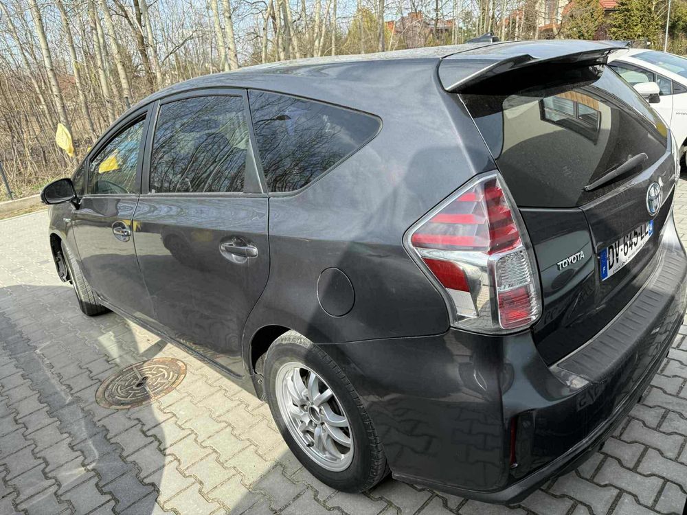 Toyota Prius Plus