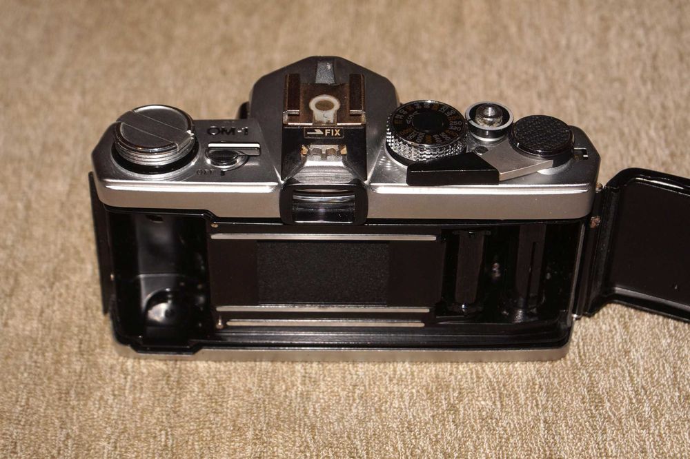 Olympus OM-1 + Sigma 35-70 f/2.8-4