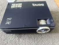 Projektor Benq mp611
